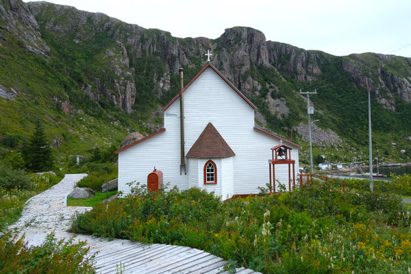 die Kirche von Franscois am Ende des Boardwalks hoch über dem Ort