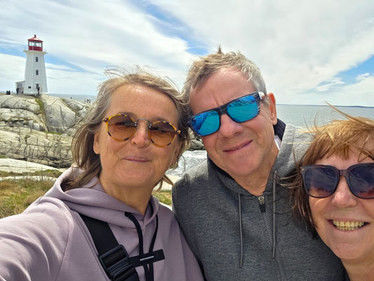 mit Douglas und Ivanka in Peggys Cove