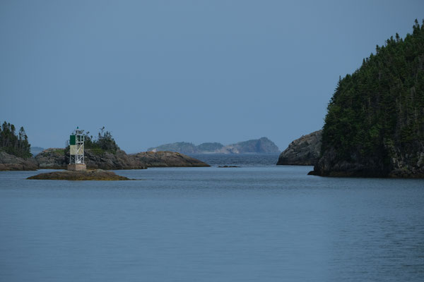 die Einfahrt in den Hafen von Little Bay Islands