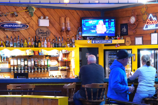 eine ellenlange Bar