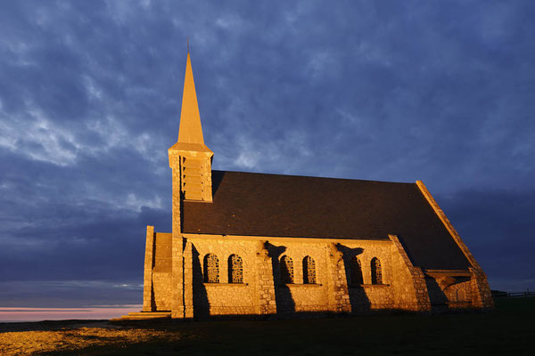 Kapelle, Normandie, Frankreich / ch149687a