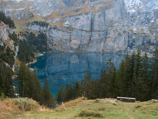 Weitwandern ohne Gepäck auf der Via Alpina Bärentrek-Hintere Gasse Berner Oberland: Oeschinensee