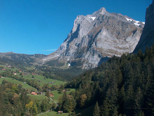 Weitwandern ohne Gepäck auf der Via Alpina: Bärentrek-Hintere Gasse Berner Oberland - Grindelwald