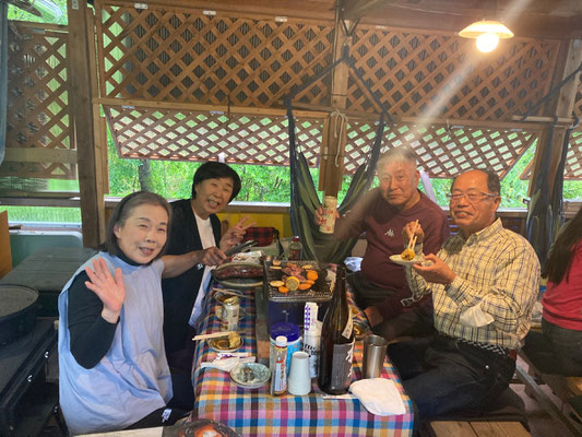 囲炉裏席(中)