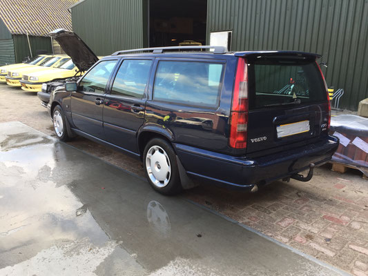 Volvo V70 