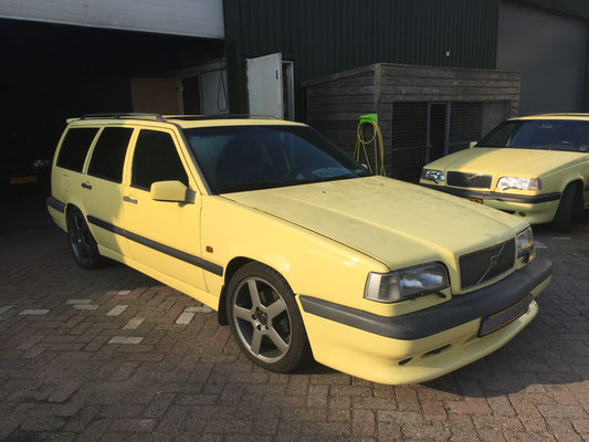 volvo 850 T-5R cream yellow