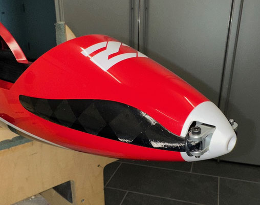 Rumpf, Spinner mit Klapp-Propeller "Montiert"