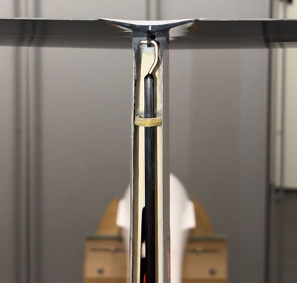 Rumpf, Höhenruder-Servo mit Anlenkung und Sensor Pitot-Rohr "Montiert"