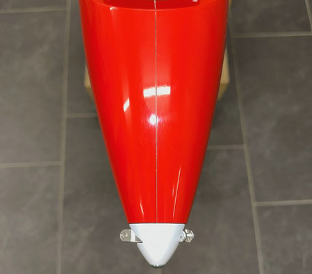 Rumpf, Gfk-Motorspant und Antrieb sowie Spinner 40/6mm "Montiert"
