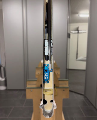 Rumpf, Höhenruder-Servo mit Anlenkung und Sensor Pitot-Rohr "Montiert"