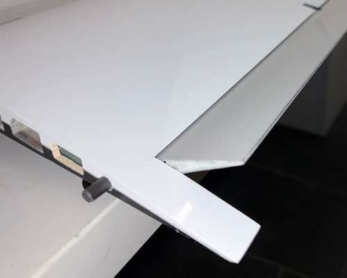 Tragflächen, Wölb-/Bremsklappen-Servo mit Halter und Anlenkung "Montiert"