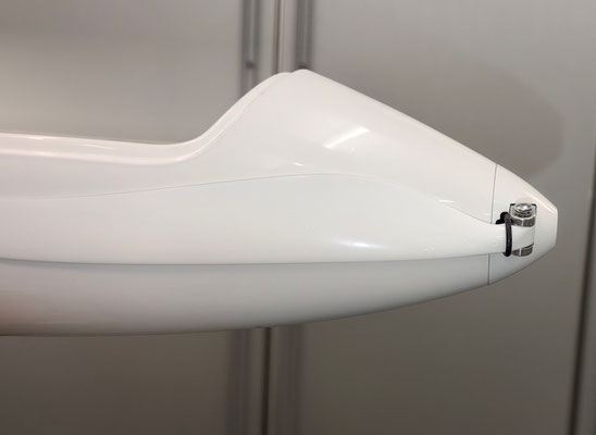 Rumpf, Antrieb und Spinner 43/6mm sowie Klapp-Propeller "Montiert"