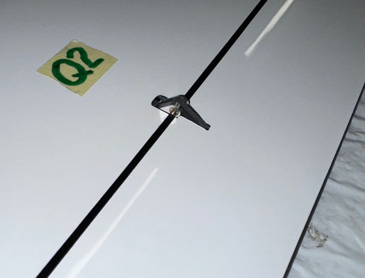 Tragflächen, Querruder-Servo 2 mit LDS-Halter und Anlenkung "Montiert"
