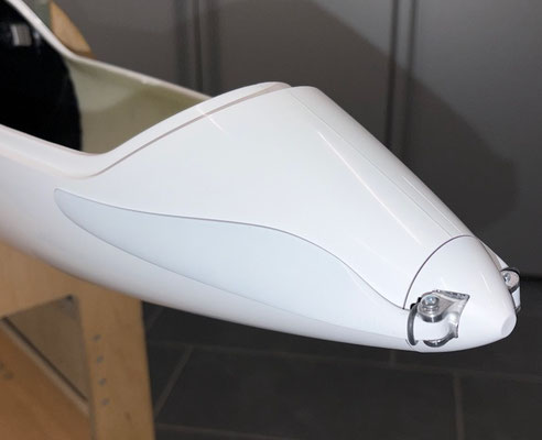 Rumpf, Antrieb mit Spinner und Klapp-Propeller "Montiert"