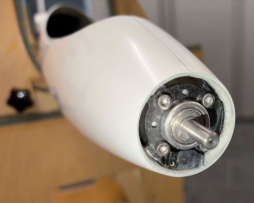 Rumpf, Cfk-Motorspant 42/3mm und Antrieb "Montiert"
