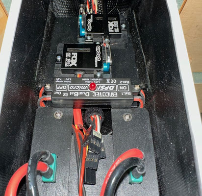 Rumpf, Einbaubrett für RC und Servos (Seite-/Höhe) "Erstellt/Montiert"
