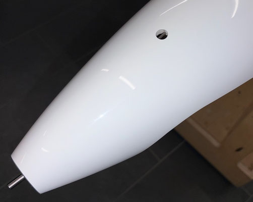 Rumpf, Klinken-Servo mit Halterung und Anlenkung "Montiert"