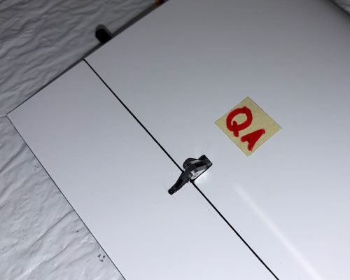 Aussentragflächen, Querruder-Servo mit LDS-Pro-Halter und Anlenkung "Montiert"