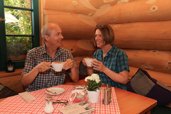 Kaffeepause in der Schlossberghütte