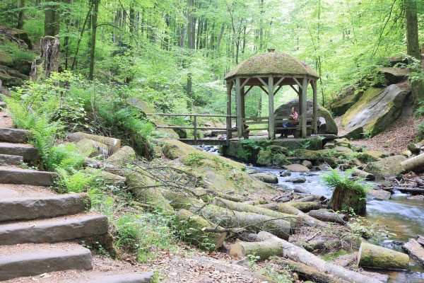 Pavillon in der Karlstalschlucht bei Trippstadt