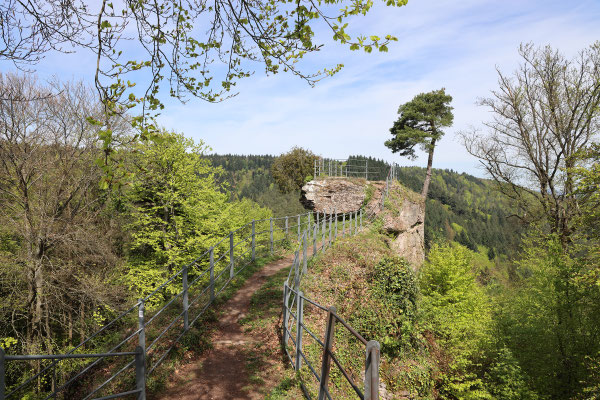 Zugang zur nördlichen Kanzel der Burgruine Guttenberg