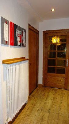 Appartement à louer à Megève - couloir menant à la chambre 2
