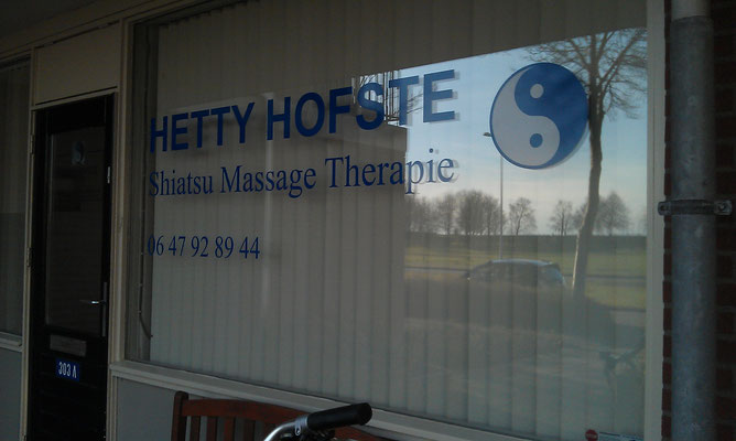 Hetty hofste raambelettering raamreclame raambestickering melkglasbelettering melkglasreclame