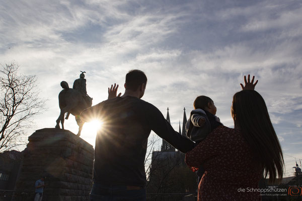 #familienshooting köln #hohenzollernbrücke #fotografköln #kölnfotos #tschüss köln #familienshootingkoeln #schnappschützen | (c) die Schnappschützen