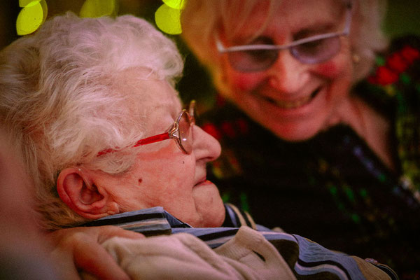 "Wir tanzen wieder": was Musik mit Demenzkranken macht - ein Projekt der SBK - (c) die Schnappschützen - #wirtanzenwieder #fotoreportage # fotograf köln 