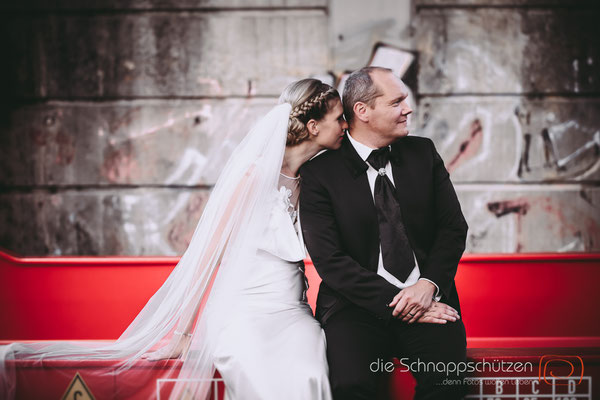 afterwedding mit viel Zeit für einander  | (c) die Schnappschützen | #niehlerhafen #afterwedding #schnappschützen #brautpaarshooting
