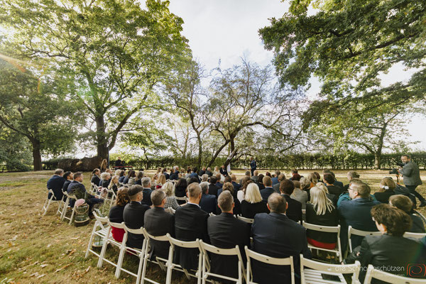 Heiraten in der Historischen Kornscheune Orr #heinenhof #fotografköln #hochzeitsfotografköln #scheunenhochzeit | (c) die Schnappschützen