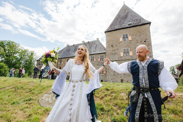 Mottohochzeit | Mittelalterhochzeit | (c) die Schnappschützen - www.schnappschuetzen.de