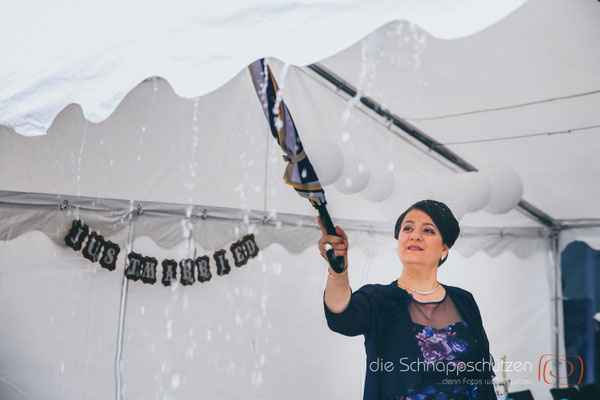 Die große Liebe heiraten, nichts schönes als das | (c) die Schnappschützen | #großeliebe #hochzeitsfotografie #hoczeitsreportage #storytelling #hochzeitsfotograf #weddingphotography #zülpichersee #strandhochzeit