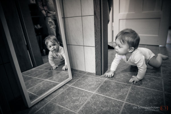 #Babyshooting & #Familienfotos zuhause | (c) die Schnappschützen | www.schnappschuetzen.de