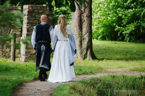 Mottohochzeit | Mittelalterhochzeit | (c) die Schnappschützen - www.schnappschuetzen.de