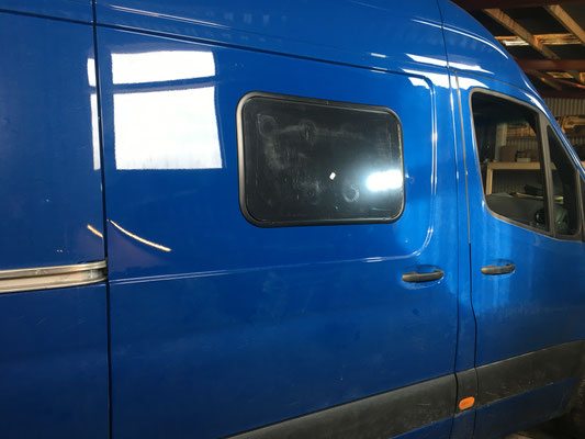 Fenstereinbau (Mercedes Sprinter - Dometic Seitz S7)