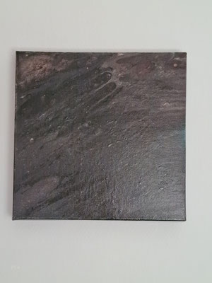 2022  20x20 cm