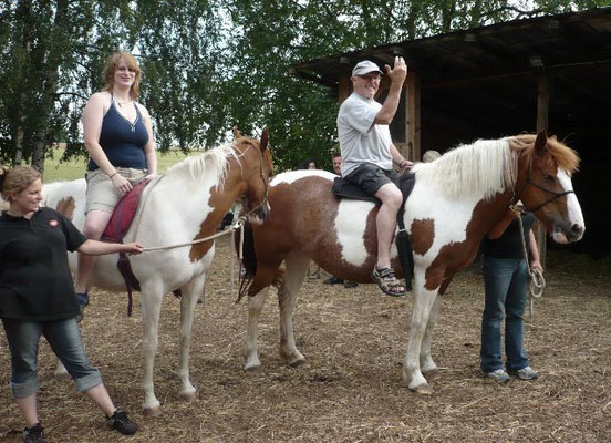 Kaiserin und Kaiser auf Amira und Tinka