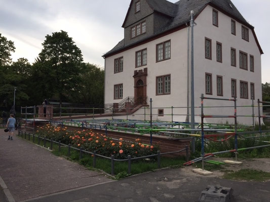 Das Gerippe steht schon