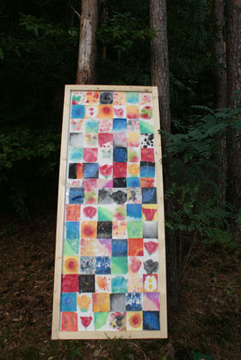 Länge: 200 cm / Breite: 81 cm (Basis: Küchenpapier/ Wasserfarben/ Holz/ Leinwand)