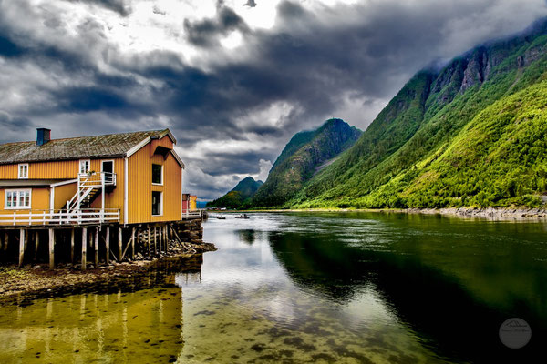 Bild: Mosjoen, "wolkenverhangen"www.2u-pictureworld.de