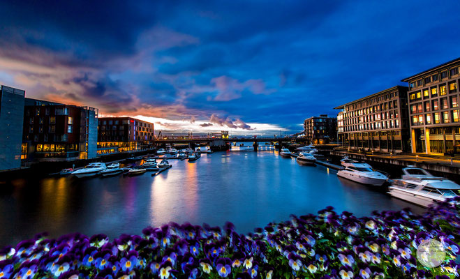 Bild: Trondheim, "Trondheimnight", www.2u-pictureworld.de