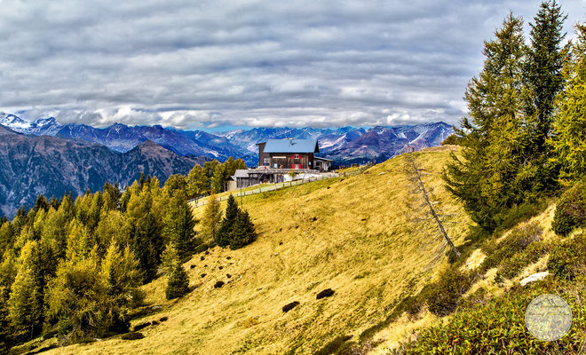 Bild: Bergstation der Hirzerseilbahn in Suedtirol, "herbstliche Alpenwelt Hirzerseilbahn", www.2u-pictureworld.de