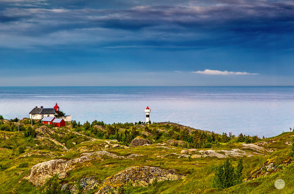 Bild: lighthouse Sorvagen, Moskenesoya island Norway, "when time stands still", www.2u-pictureworld,de