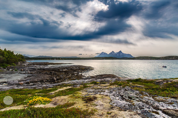 Bild: Nordnorwegen Halbinsel Hameroy/Tranoy, "evening fishing", www.2u-pictureworld.de