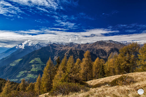 Bild: Blick auf die Mutspitze; Schenna Wandergebiet, Dolomiten; www.2u-pictureworld.de