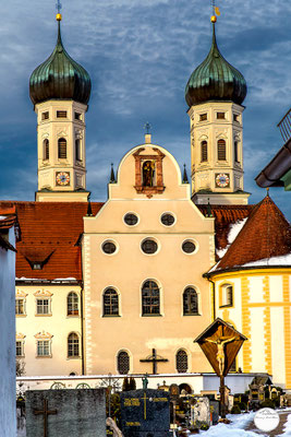 Bild: abbey Benediktbeuren, Bavaria Germany, "cemetery Benediktbeuren"; www.2u-pictureworld.de