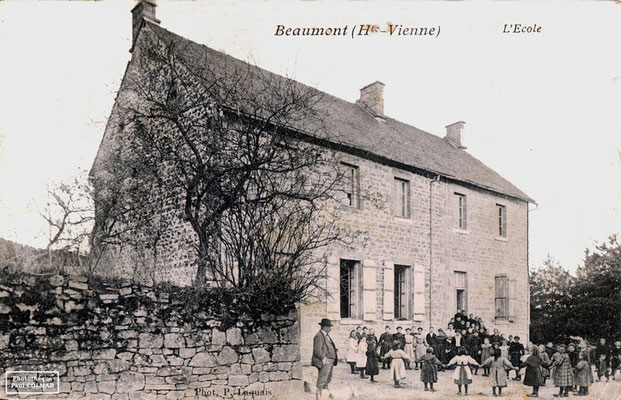 L'ancienne école de Beaumont-du-Lac.