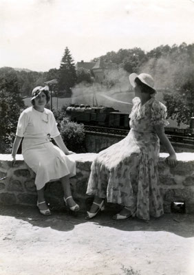 Exposition "Un train peut en cacher un autre" (train et ancien tramway) : GRAND ST-LEONARD du 4/08 15h au 31/08 (au Grand St-Léonard) - Tous les jours 10h-12h30 et 15h-19h. Gratuit - Photo (c) Cercle Historique Pelaud