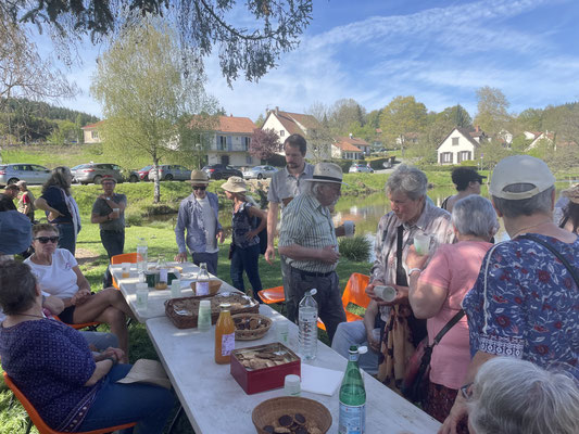 Dégustation de produits locaux en fin de visite... un moment convivial et apprécié.